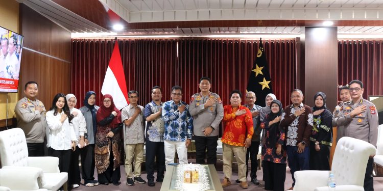 Perkuat Kolaborasi Akademik dan Kepolisian, Polda Kaltara dan Universitas Borneo Tarakan Gelar Diskusi Strategis Pusat Studi Kepolisian